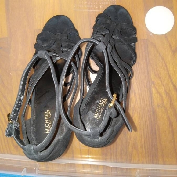 MICHAEL Michael Kors Black Heels - Picture 5 of 5